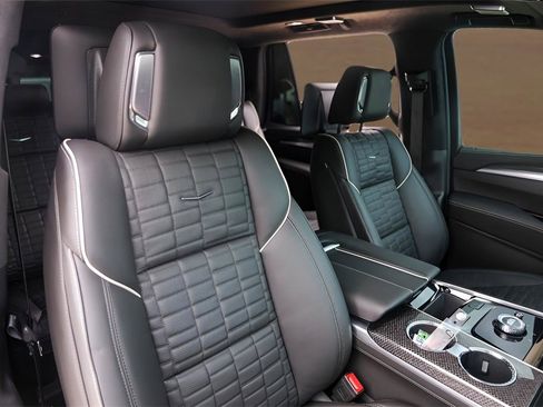 Certified 2025 Cadillac Escalade V w/ LPO, Floor Liner Package image 32
