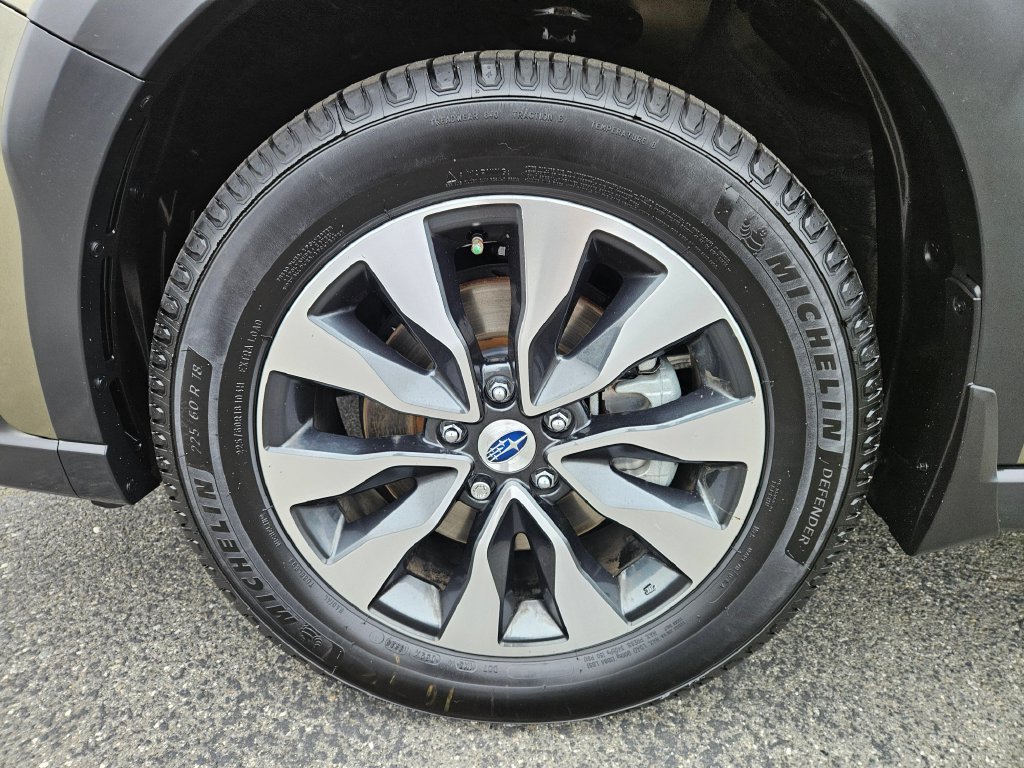 Used 2023 Subaru Outback Touring XT AWD/4WD image 9