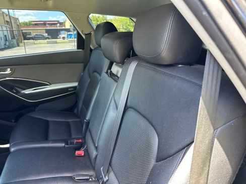 Used 2016 Hyundai Santa Fe SE FWD image 16