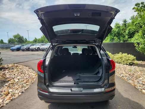 Used 2020 GMC Terrain SLE w/ Driver Convenience Package image 19