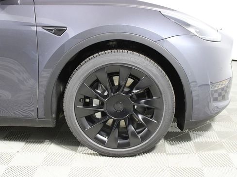 Used 2020 Tesla Model Y Long Range AWD/4WD image 34