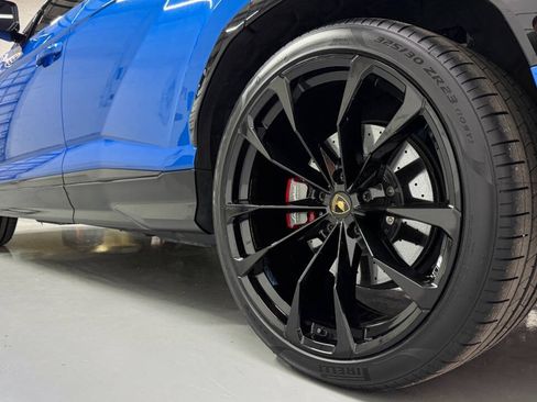 Used 2021 Lamborghini Urus AWD/4WD image 21