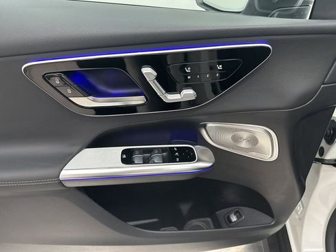 Used 2026 Mercedes-Benz GLC 300 image 11