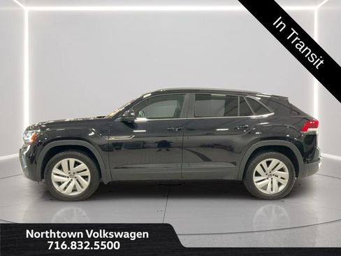 Used 2022 Volkswagen Atlas Cross Sport SE AWD/4WD image 2