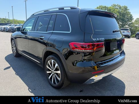 Certified 2022 Mercedes-Benz GLB 250 4MATIC image 6