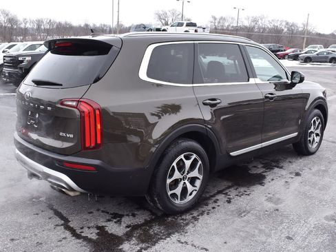 Used 2020 Kia Telluride EX w/ Towing Package image 16