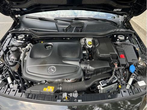 Used 2019 Mercedes-Benz GLA 250 4MATIC image 17