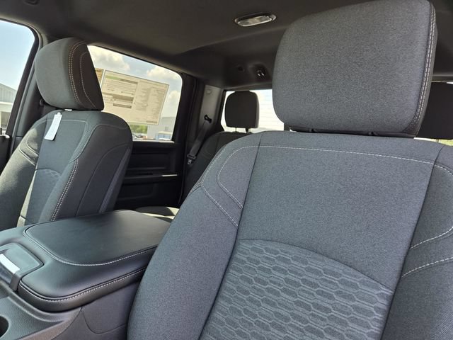 New 2026 RAM 3500 Tradesman AWD/4WD image 25