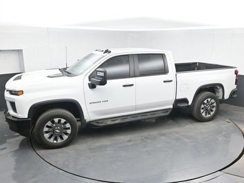 Used 2022 Chevrolet Silverado 2500 Custom w/ Custom Value Package AWD/4WD image 22