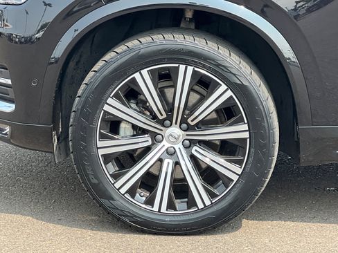 Used 2023 Volvo XC90 B5 Plus AWD/4WD image 27
