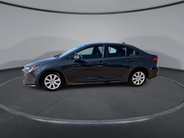 Used 2025 Toyota Corolla LE FWD image 4