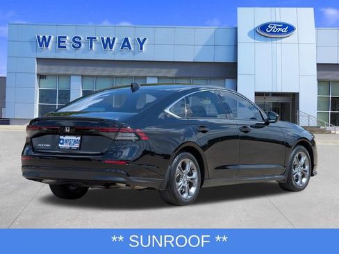 Used 2023 Honda Accord EX image 3