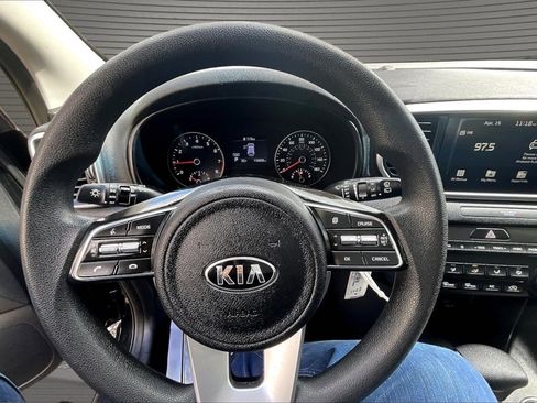 Used 2020 Kia Sportage LX image 8