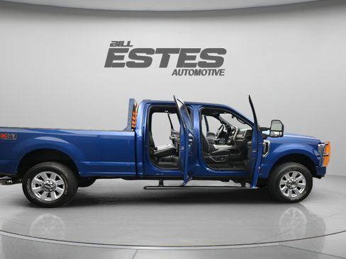 Used 2022 Ford F350 Platinum AWD/4WD image 20