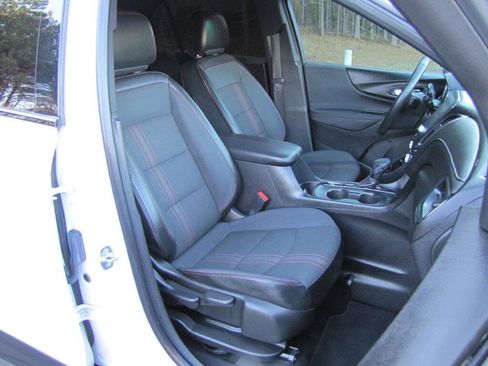 Used 2024 Chevrolet Equinox RS FWD image 14