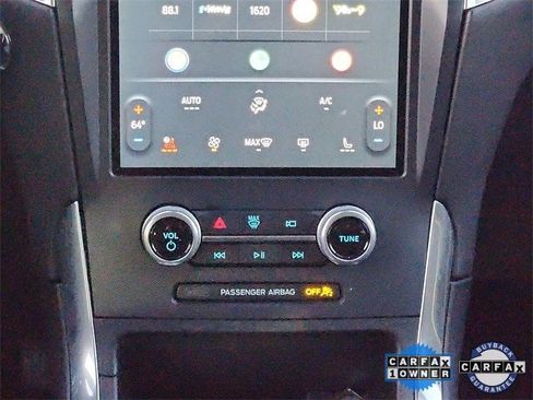 Certified 2022 Ford Edge Titanium image 17