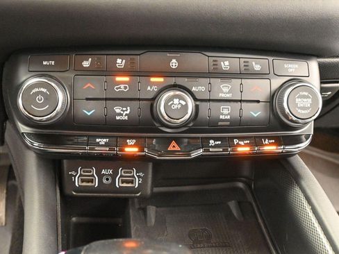 Used 2022 Dodge Durango R/T AWD/4WD image 22