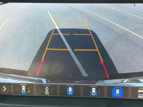 Used 2022 GMC Sierra 2500 AT4 w/ AT4 Premium Plus Package image 29