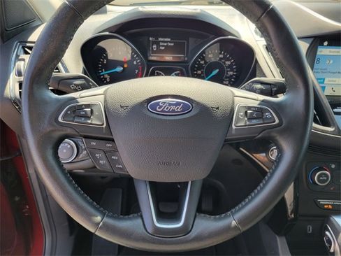 Used 2019 Ford Escape Titanium image 17