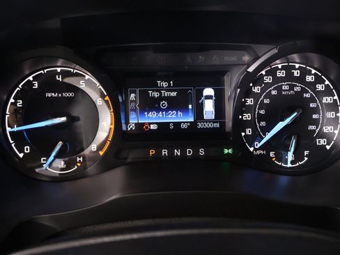 Used 2019 Ford Ranger XLT w/ Equipment Group 302A Luxury image 4