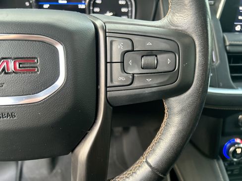 Used 2021 GMC Yukon XL AT4 w/ AT4 Premium Package image 21
