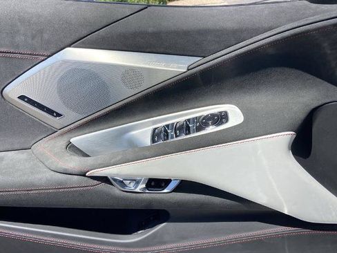 Used 2023 Chevrolet Corvette Stingray Premium Conv w/ Z51 Performance Package RWD image 17