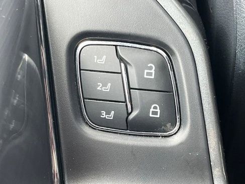 Certified 2023 Ford F150 Lariat image 34