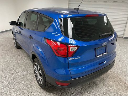 Used 2019 Ford Escape S image 7