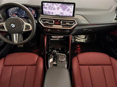 Used 2025 BMW X4 M40i image 3