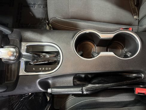 Used 2019 Ford Mustang Coupe image 20