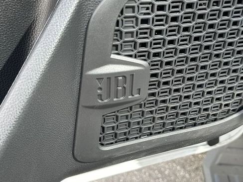 Used 2025 Toyota 4Runner TRD Off-Road Premium image 16