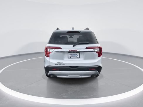 Used 2023 GMC Acadia SLE w/ Driver Convenience Package FWD image 7
