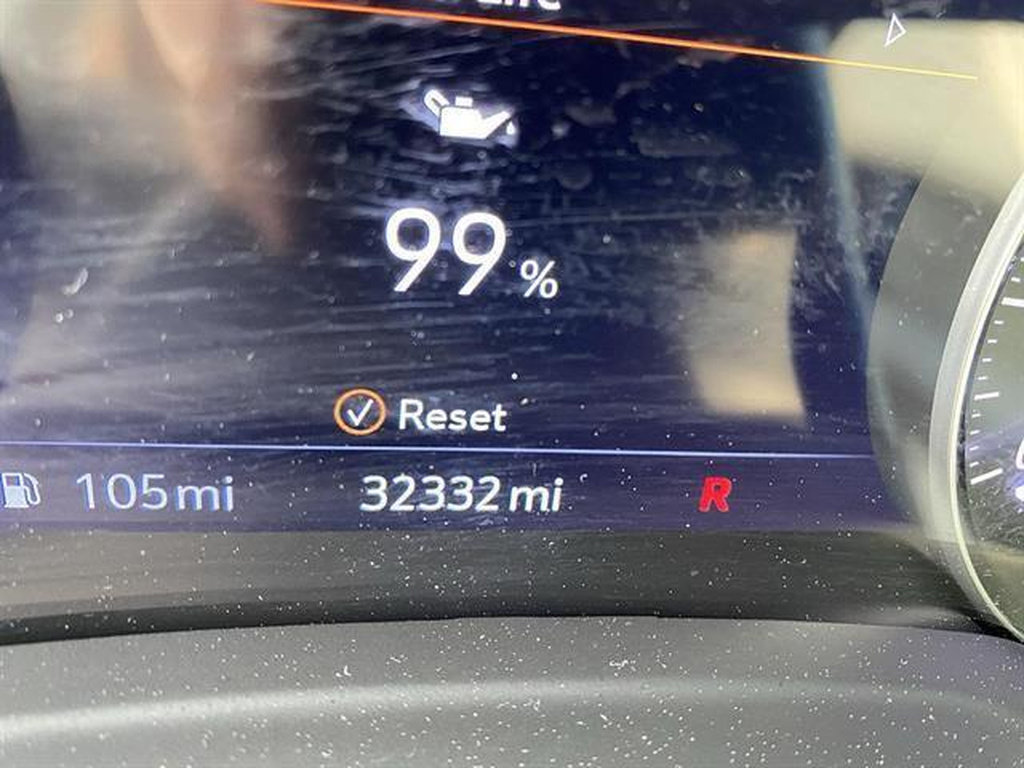 Used 2023 Buick Envision Avenir AWD/4WD image 40