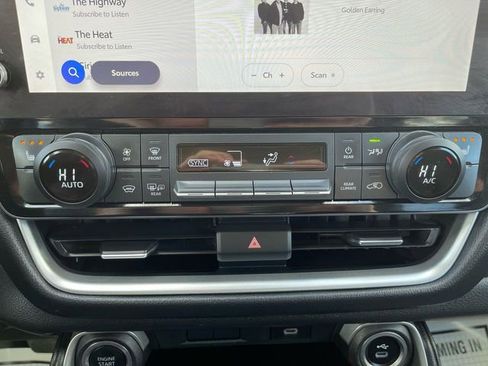 Certified 2024 Toyota Grand Highlander XLE image 10