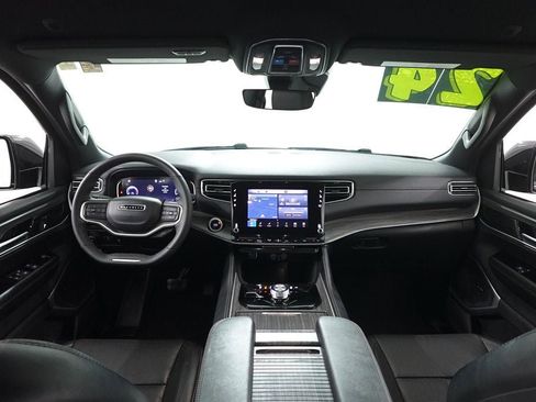 Used 2024 Jeep Wagoneer Series II image 6