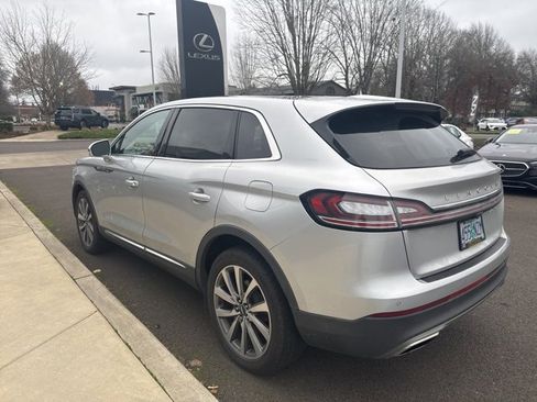 Used 2019 Lincoln Nautilus Select image 6