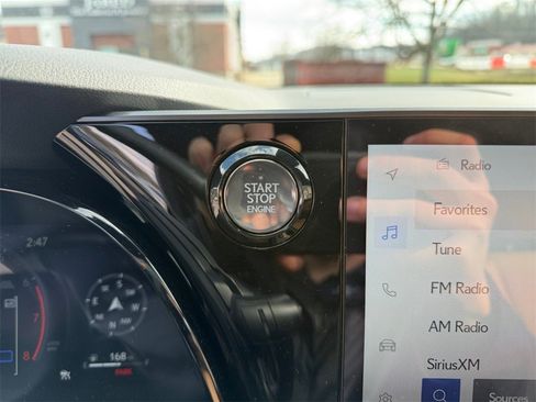 Used 2025 Lexus RX 350 Premium image 23