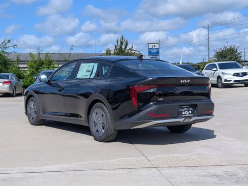 New 2026 Kia K4 FWD image 3