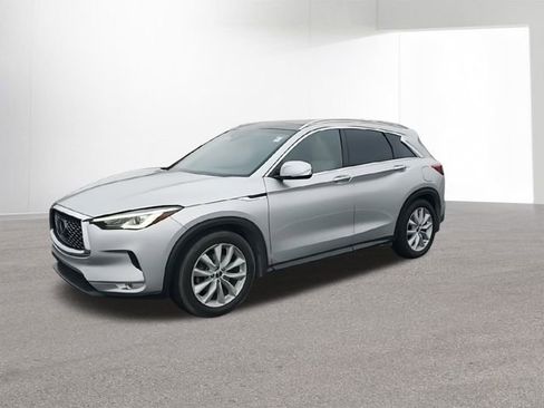 Used 2019 INFINITI QX50 Luxe w/ Cargo Package image 4