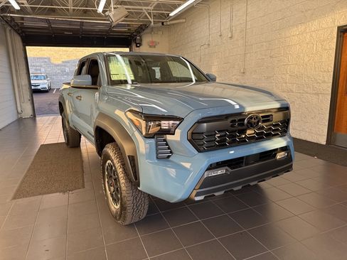 New 2026 Toyota Tacoma TRD Off-Road image 2