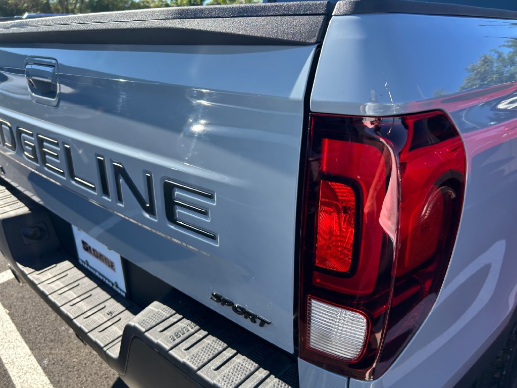 Certified 2024 Honda Ridgeline Sport image 25