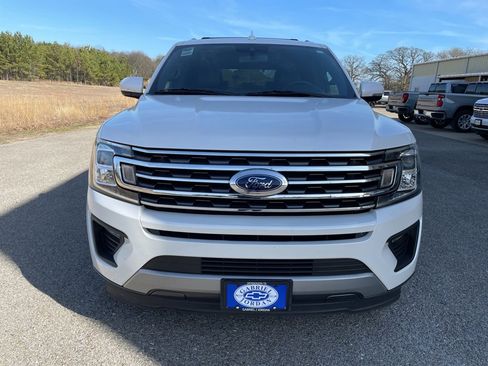 Used 2019 Ford Expedition XLT w/ Equipment Group 202A image 9