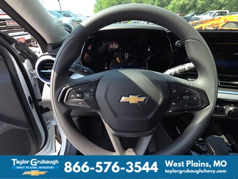 New 2026 Chevrolet Trax LT FWD image 17
