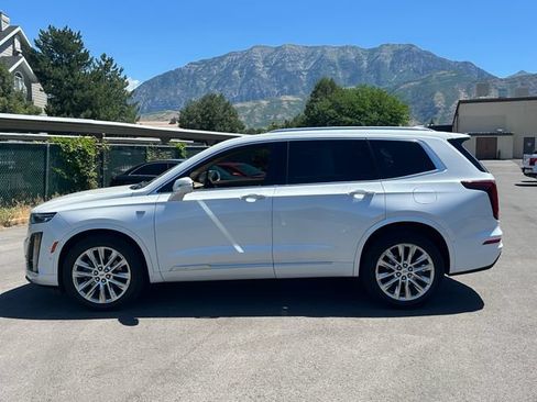 Used 2020 Cadillac XT6 Premium Luxury w/ Platinum Package AWD/4WD image 7