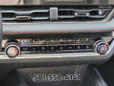 Used 2025 Chevrolet Equinox RS w/ Safety and Technology Package FWD image 24