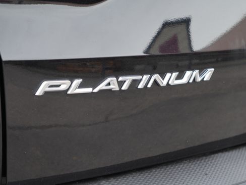 Certified 2025 Ford Escape Platinum AWD/4WD image 10