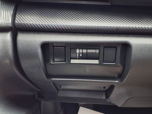 Certified 2024 Subaru Crosstrek 2.0i AWD/4WD image 9