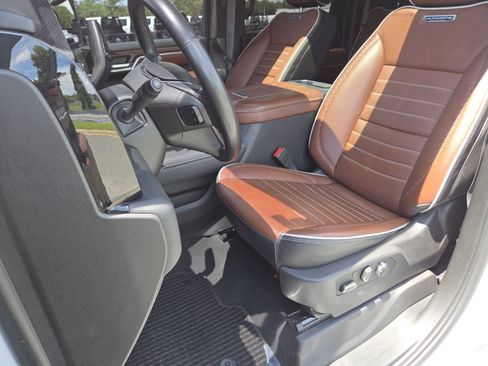 Used 2024 GMC Sierra 2500 Denali Ultimate AWD/4WD image 31