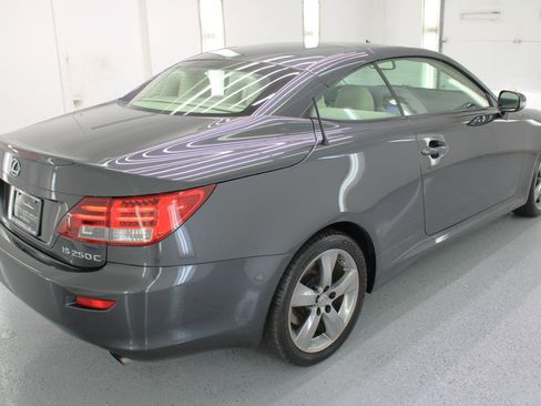 Used 2011 Lexus IS 250C image 32