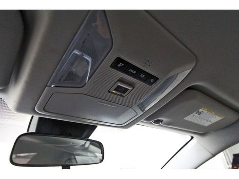 Used 2021 Toyota RAV4 LE image 21